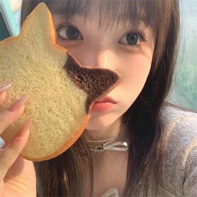 白键与黑键之间