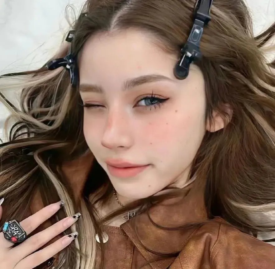 我家陛下柔弱不能自理