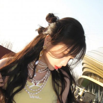 五个相扑的少年